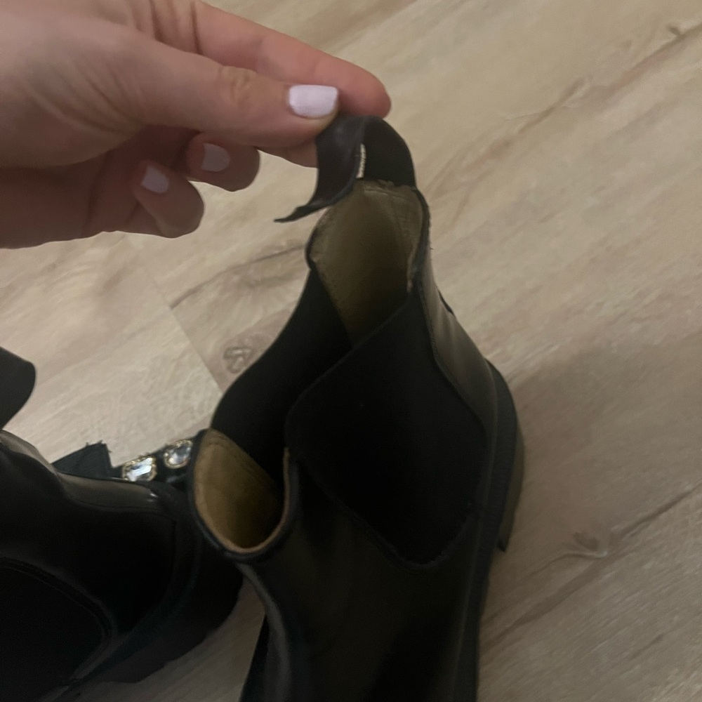 Boots with jeweled ankle removable piece - Picture 4 of 5